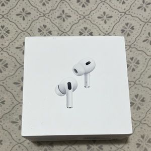 Apple Airpods 2nd generation brand new in sealed box